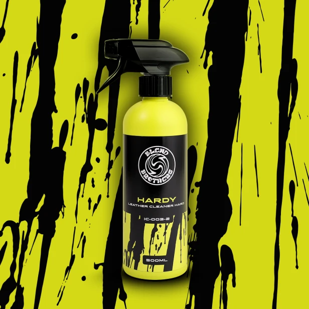 Hardy Leather Cleaner Hard – preparat do doczyszczania zapuszczonej tapicerki skórzanej.