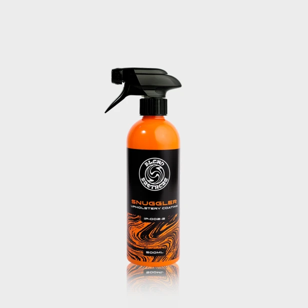Impregnat do tapicerki materiałowej Snuggler 500ml Blend Brothers z efektem lustra.
