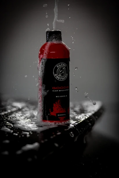 Wysokowydajny szampon samochodowy GOODIE 500ml do bezpiecznego mycia lakieru