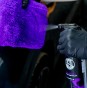 Blend Brothers BLOOM Quick Detailer 1000ml trzymany w dłoni podczas pielęgnacji auta