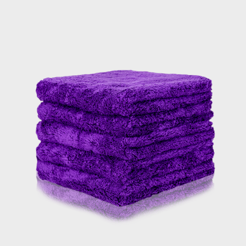 Zestawienie puszystych fioletowych mikrofibr Plushie prezentujące różnicę między 1 sztuką a zestawem 5 sztuk.
