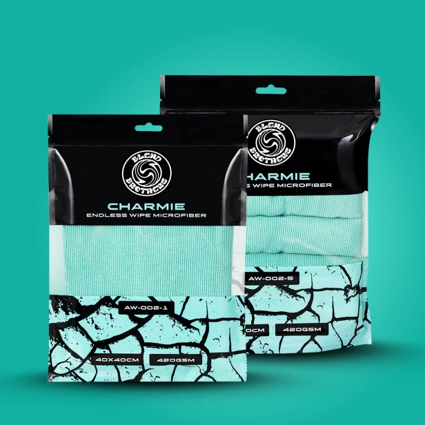 Packshot techniczny dwóch wariantów mikrofibry Charmie Turkusowa (1 szt. i 5 szt.) na jasnym tle.
