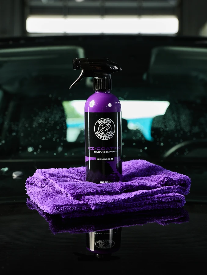 Nakładanie powłoki EZ COATING 500ml na karoserię – zabezpieczenie do 17 samochodów.