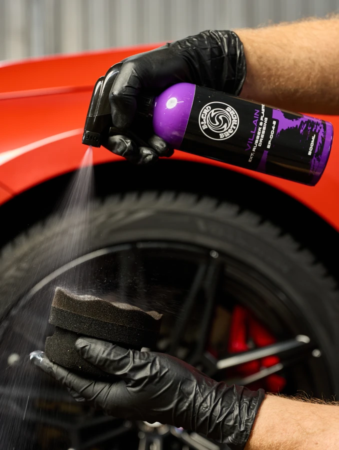 Blend Brothers VILLAIN – profesjonalny dressing do plastików i gumy 500ml.