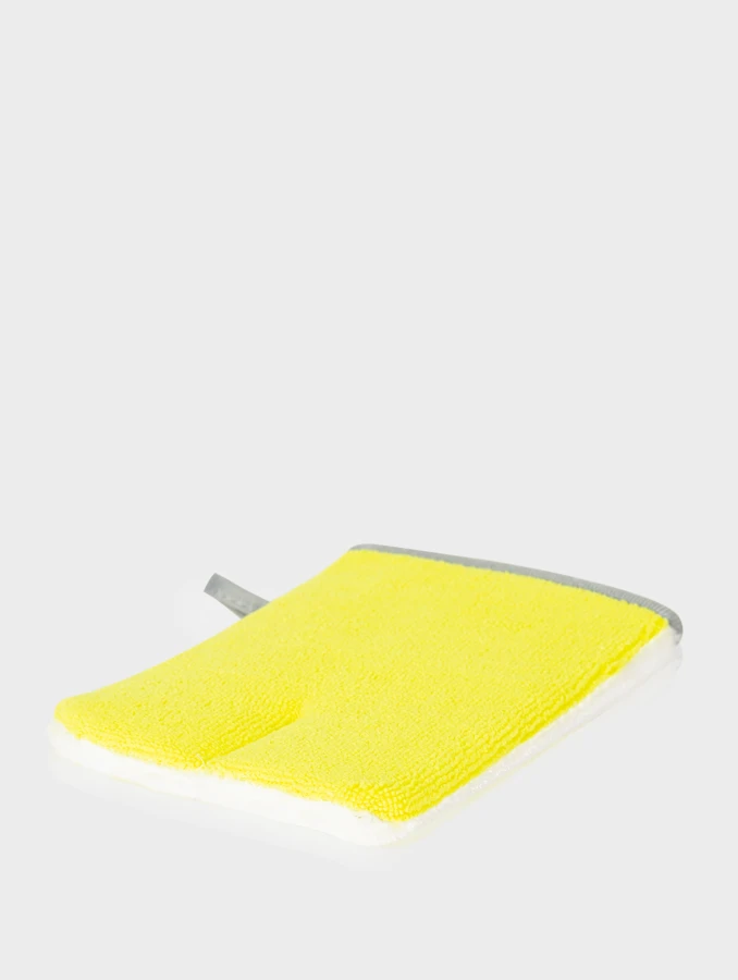 Biało-limonkowa rękawica Crispy Scrub Mitt prezentująca stronę z mikrofibrą.